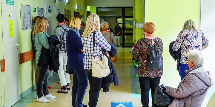 Trzeba czekać nawet rok [Czytaj w gazecie]-228231