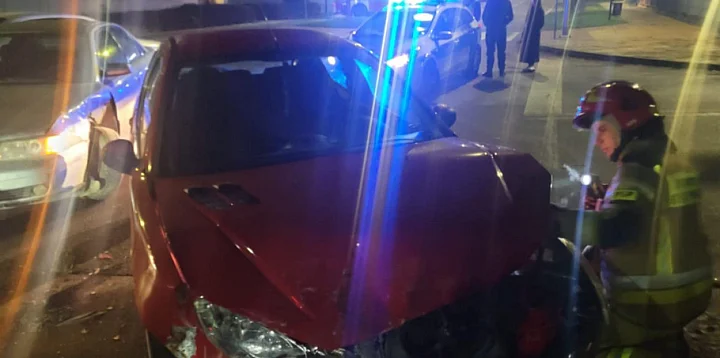 Wypadek w centrum Sandomierza. Zderzyły się dwa auta-228864