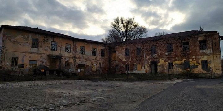 Koszary carskie do rozbiórki