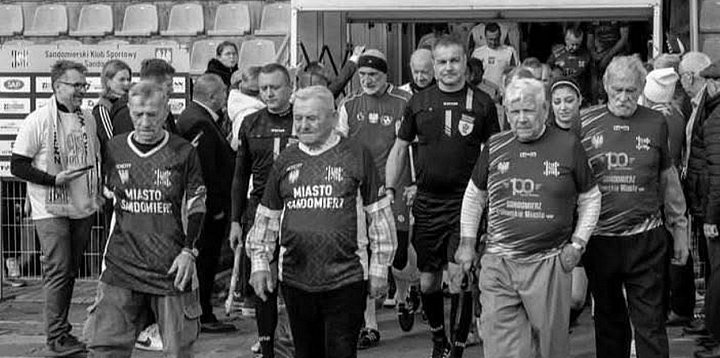 Zmarł jeden z najbardziej zasłużonych piłkarzy Wisły...