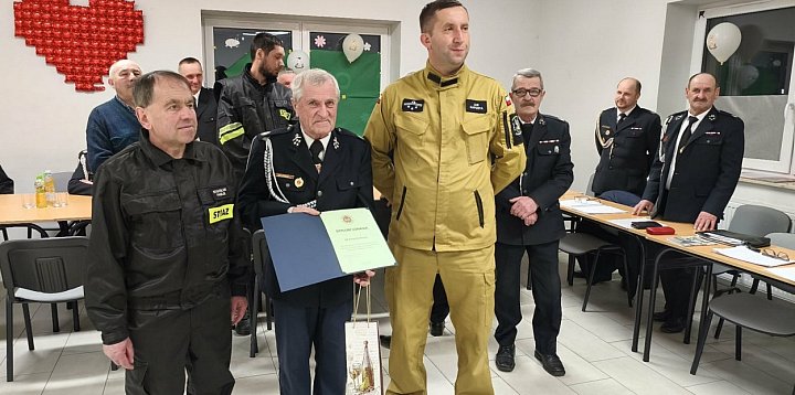 Przez 31 lat był prezesem OSP. Odebrał podziękowania