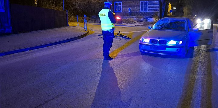 Rowerzysta wjechał w BMW. Miał prawie 2 promile