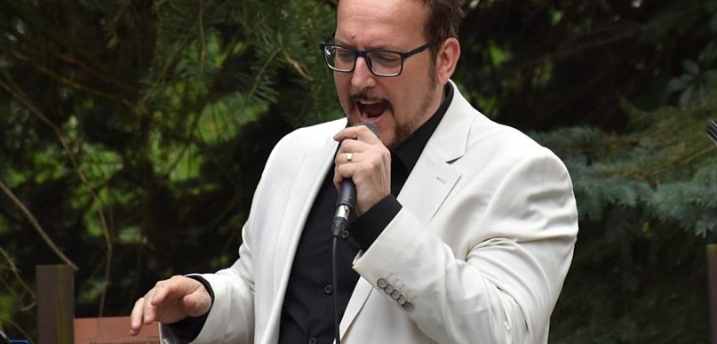 Włoski tenor zaśpiewa kolędy w Katolickim Domu Kultury