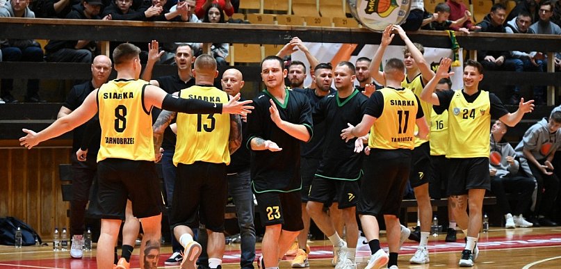 W niedzielę koszykarze Siarki zagrają mecz w Tarnobrzegu