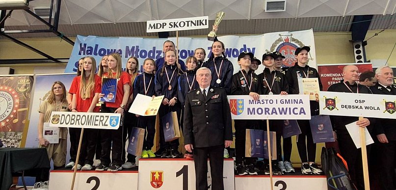 Młodzi strażacy ze Skotnik bezkonkurencyjni na zawodach wojewódzkich!