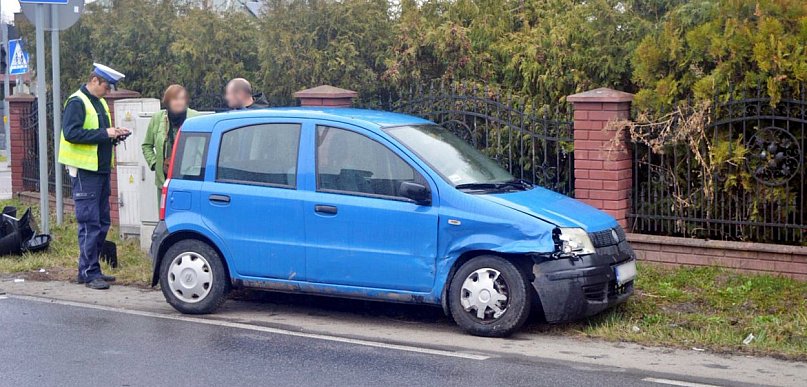 Zderzenie na skrzyżowaniu w Tarnobrzegu [ZDJĘCIA]