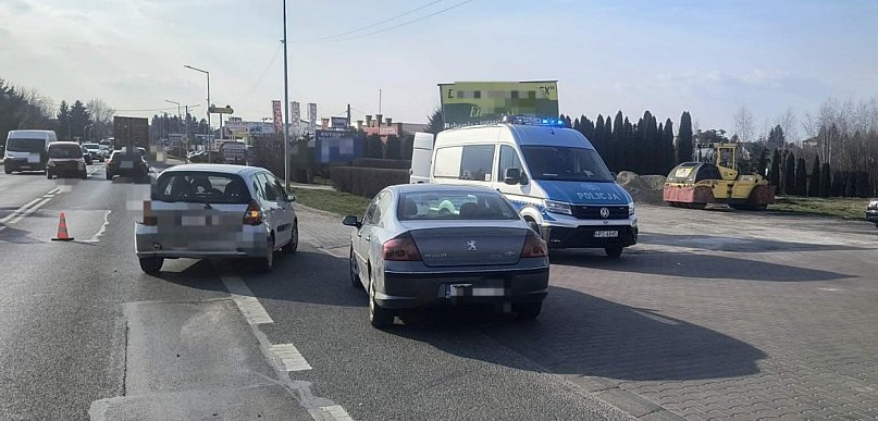 Wypadek na ul. Kwiatkowskiego w Sandomierzu. Kobieta trafiła do szpitala