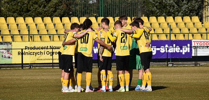 Siarka Tarnobrzeg wygrywa w Kielcach [TABELA]