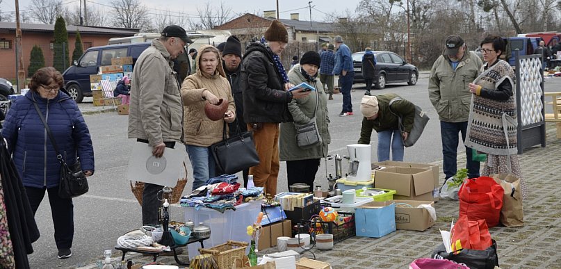 Pierwszy po zimowej przerwie Pchli Targ w Tarnobrzegu [ZDJĘCIA]