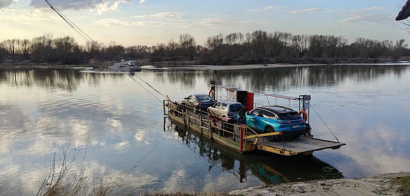 Wraca przeprawa przez Wisłę. Prom już dostępny dla pasażerów