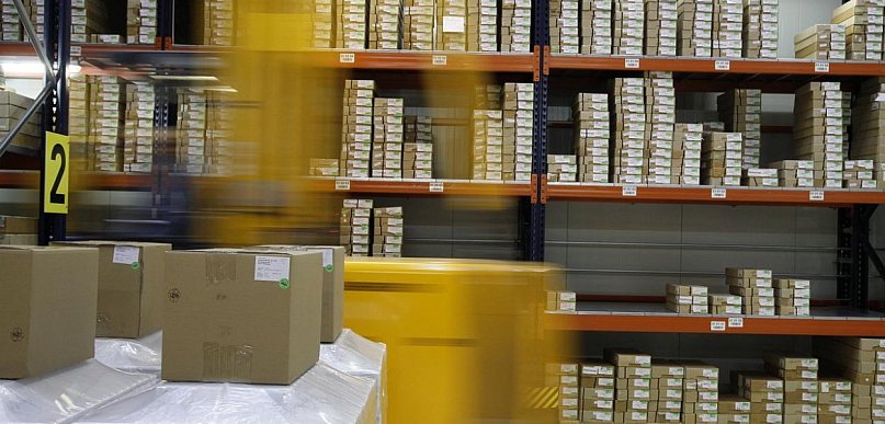 Wyposażenie rampy rozładunkowej — co wpływa na sprawność przyjęcia towaru