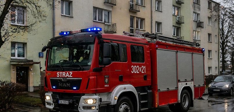 Olej zapalił się na kuchni w bloku w Sandomierzu. Inerweniowali strażacy