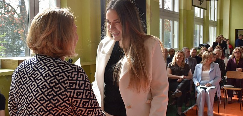 Maturzyści z „Górnika” pożegnani. „To koniec ważnego etapu” [ZDJĘCIA]