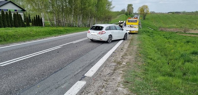 Groźny wypadek na DK9. Do szpitala trafiła 33-latka z małym dzieckiem [ZDJĘCIA]