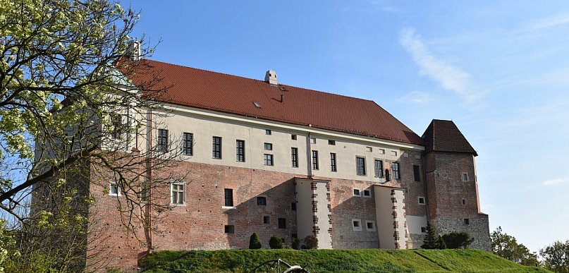 Jak młodzież widzi ludowe dziedzictwo? Nowa wystawa w Muzeum Zamkowym