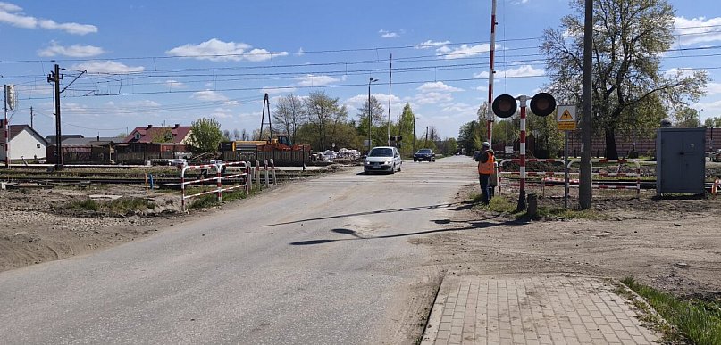 Jeden z przejazdów kolejowych w Chmielowie zostanie zamknięty