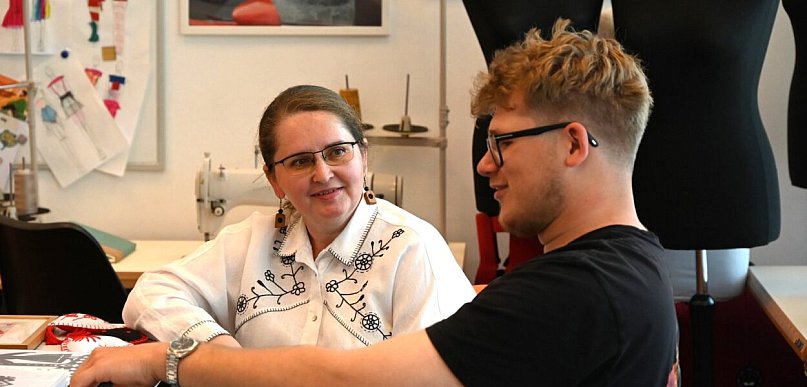 Ze skansenu na Fashion Week. FachLab sięga po dziedzictwo Lasowiaków
