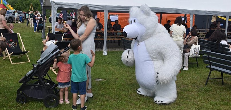 Dzień Dziecka dla Olusia w Rozalinie. Zabawa połączona z pomocą [ZDJĘCIA]