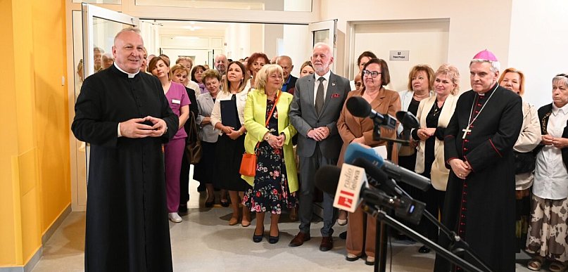 Hospicjum w Tarnobrzegu oficjalnie otwarte, ale pacjentów nie przyjmie [ZDJĘCIA]