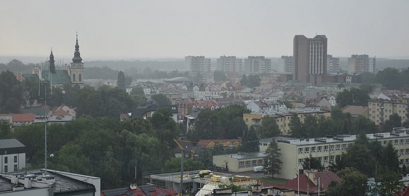 Burze nad Tarnobrzegiem. IMGW wydało alert II stopnia