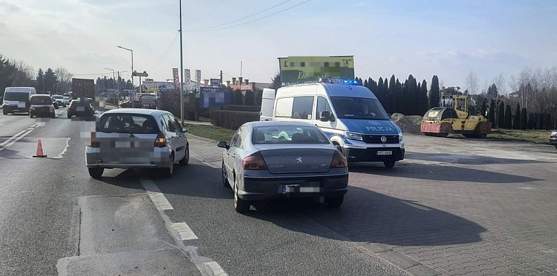 Wypadek na ul. Kwiatkowskiego w Sandomierzu. Kobieta trafiła do szpitala