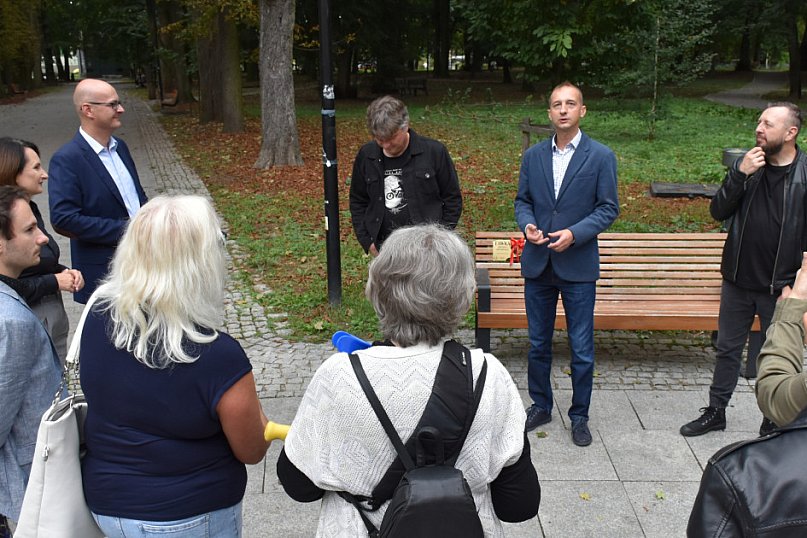 Ławki Mistrzów Kryminału w Sandomierzu