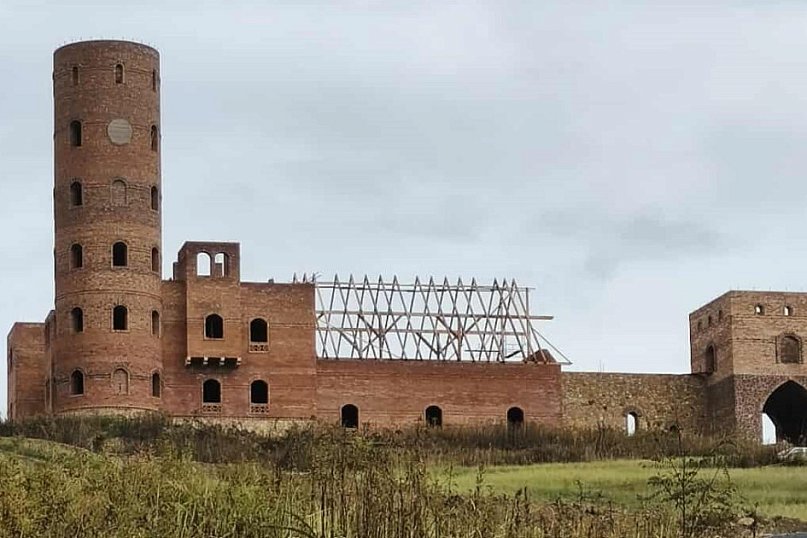 Budowa Zamku w gminie Dwikozy