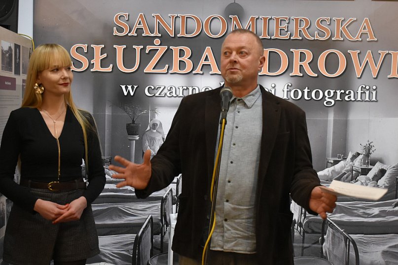 Wystawa poświęcona służbie zdrowia