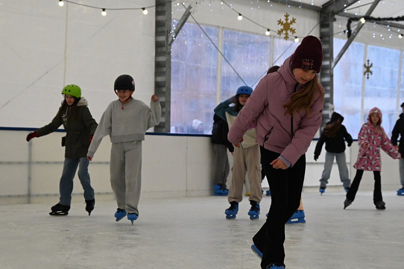 Otwarcie lodowiska w Tarnobrzegu