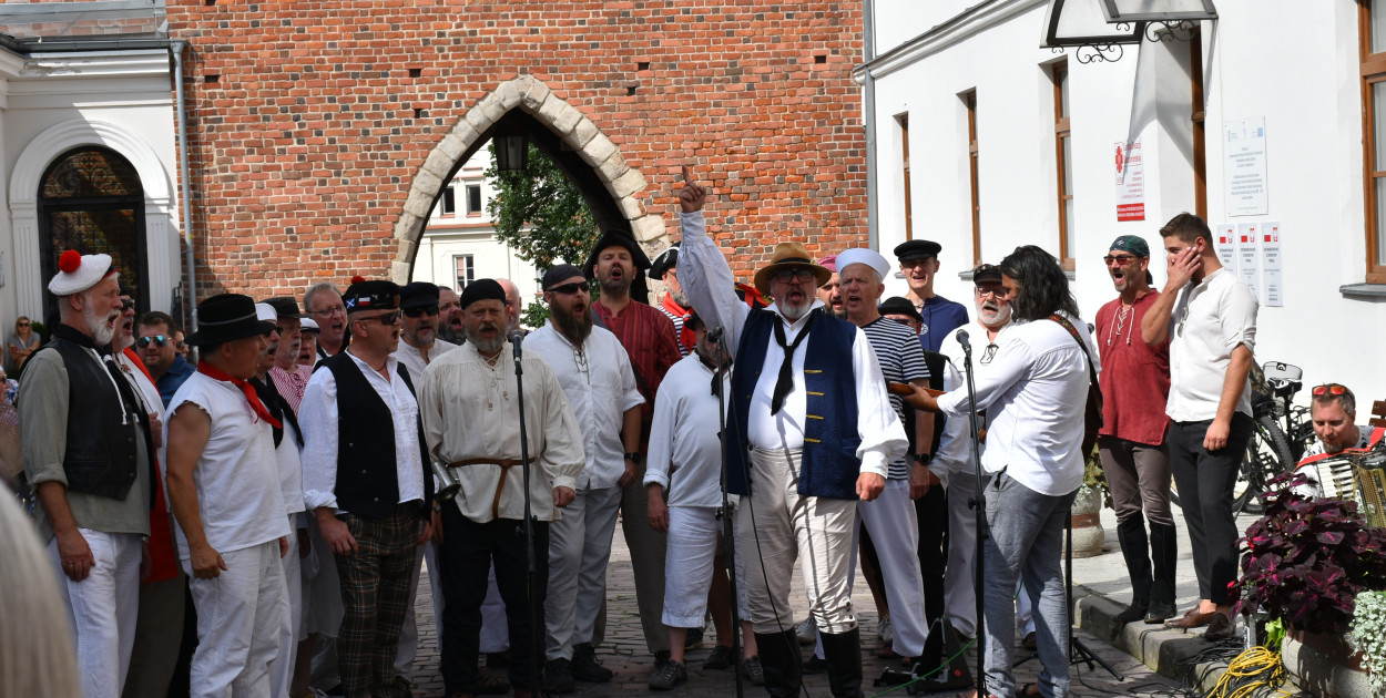 Ubiegłoroczne śpiewanie pieśni flisackich   
