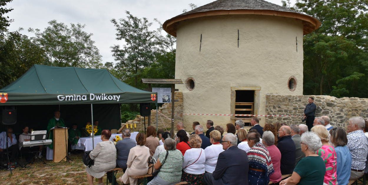 Uroczystość w Nowych Kicharach 