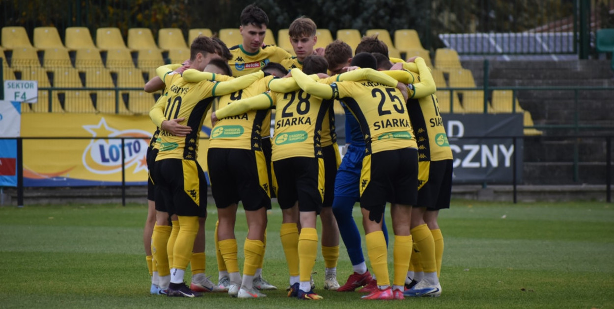 W sobotę, 25 października, tarnobrzeska Siarka zmierzy się na Stadionie Miejskim ze Stalą Kraśnik.