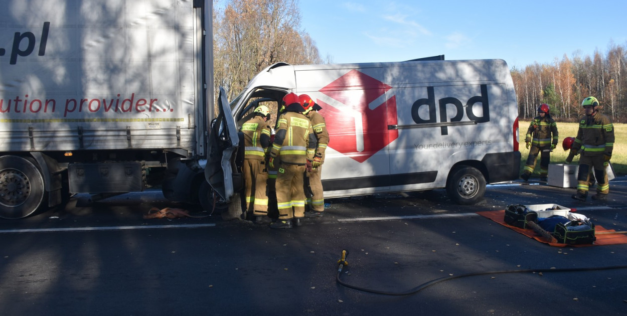 Do poważnego wypadku doszło w piątek, 7 listopada, w miejscowości Stale w gminie Grębów.