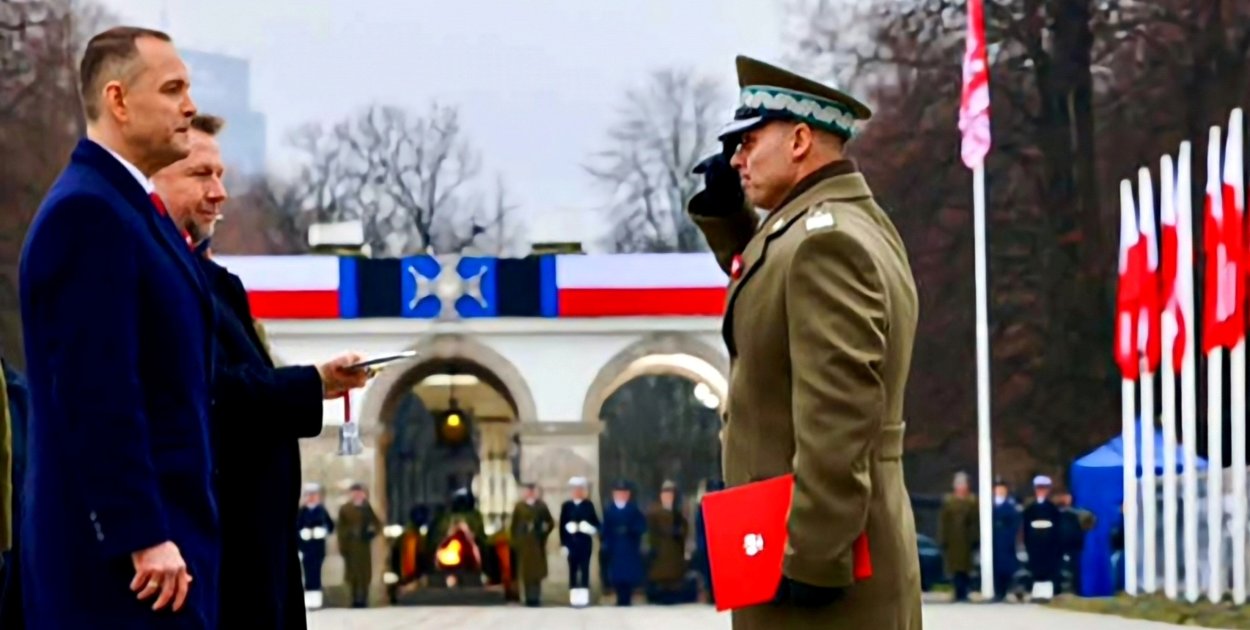 Gen. bryg. Daniel Wojtaszkiewicz z prezydentem Karolem Nawrockim