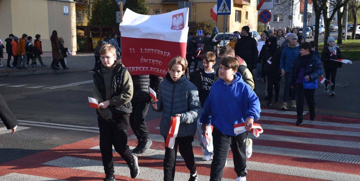 Po kilkuletniej przerwie ulice Tarnobrzega ponownie wypełniły się biało-czerwonymi barwami. W czwartek, 13 listopada, odbył się II Marsz Niepodległości.