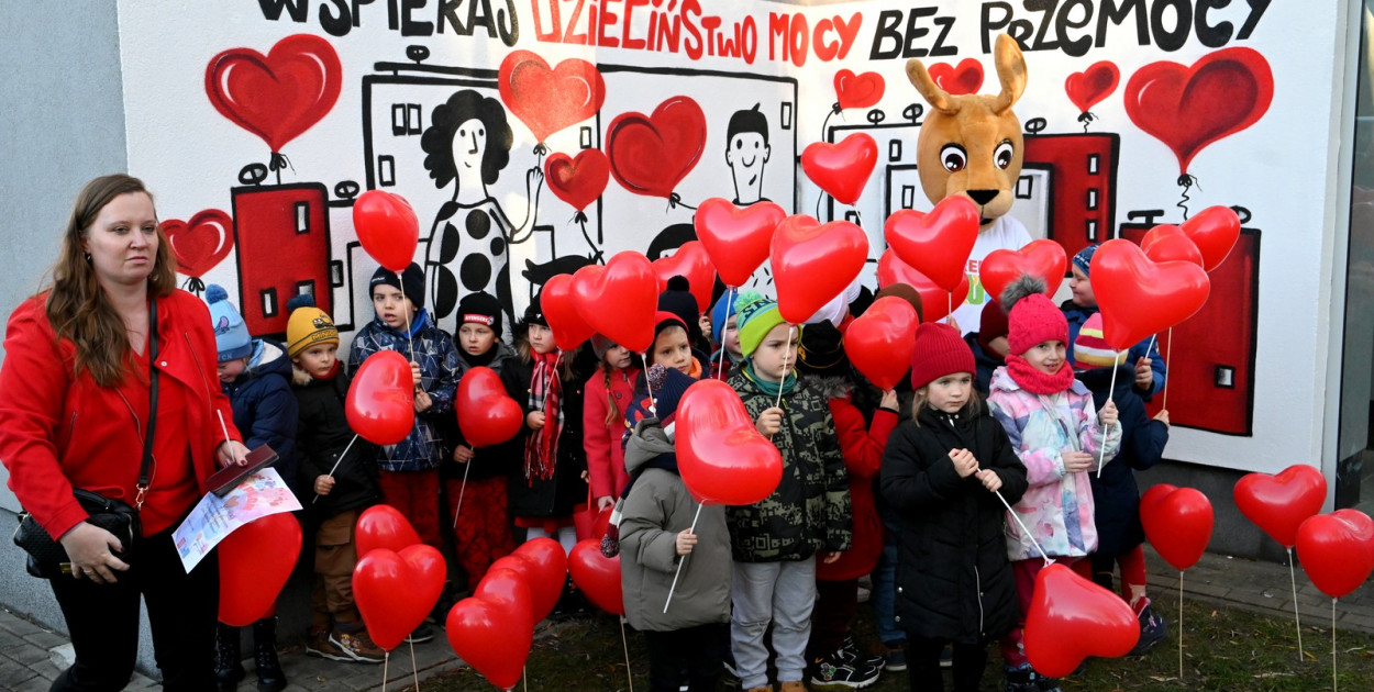 Na budynku MOPR w Tarnobrzegu powstał mural