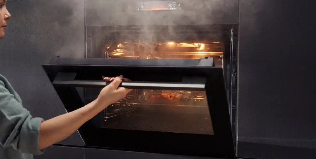 Gotuj jak szef kuchni! Poznaj piekarnik parowy Electrolux z technologią AI