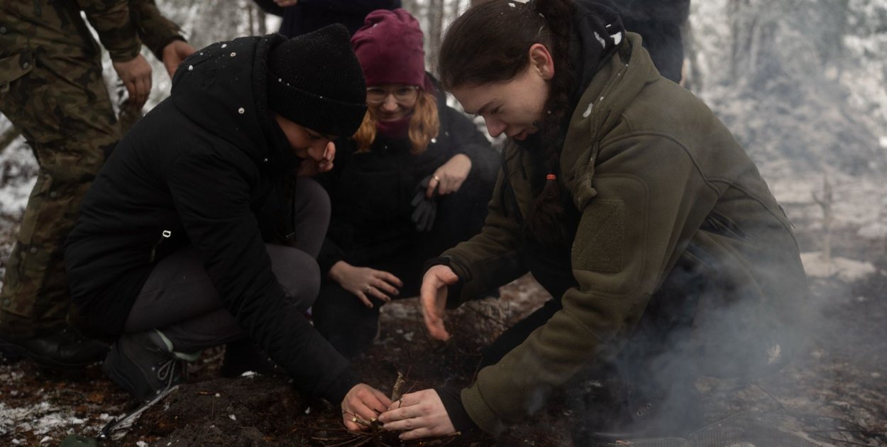 22 listopada w 18. Brygadzie Artylerii w Nowej Dębie przeprowadzono intensywne zajęcia w ramach pilotażowego Programu Dobrowolnych Szkoleń Obronnych „W Gotowości”. Fot. 18 Brygada Artylerii