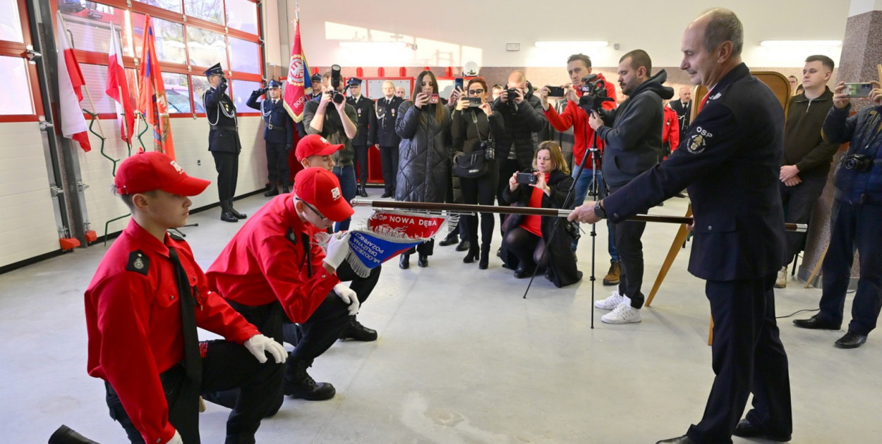 Proporzec dla nowodębskiej MDP