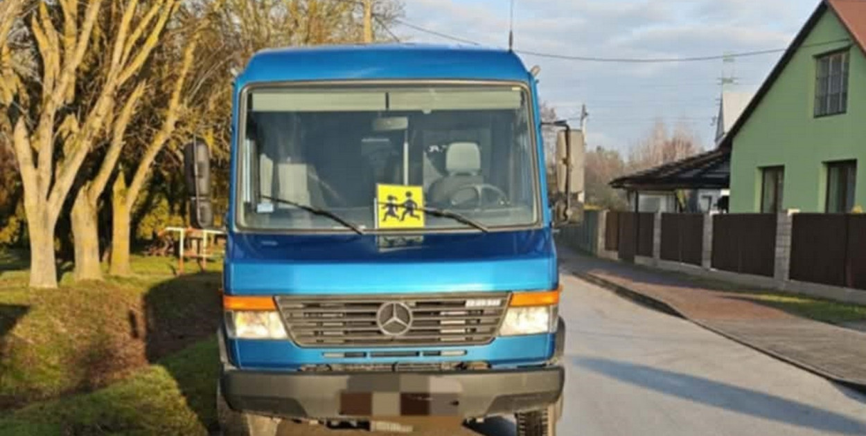 Nietrzeźwy kierowca szkolnego busa. Fot. Policja Staszów