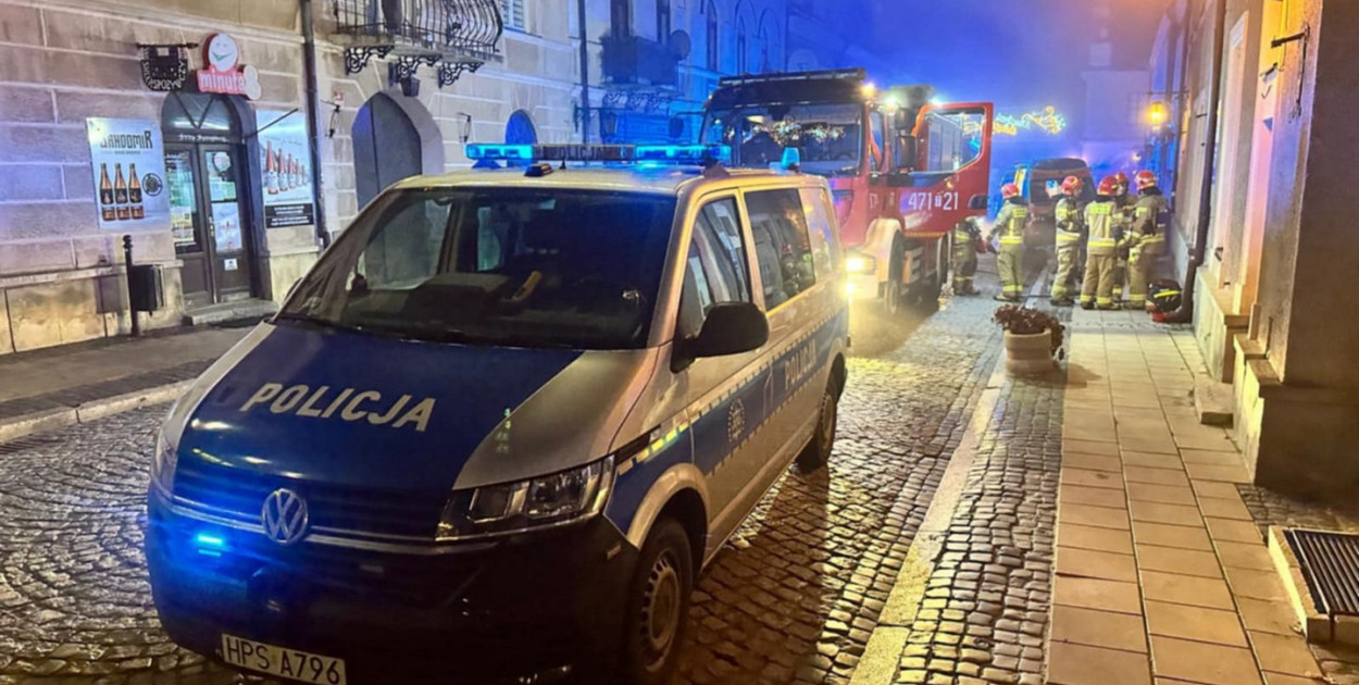 Tragedia na ul. Opatowskiej w Sandomierzu. Fot. PSP Sandomierz