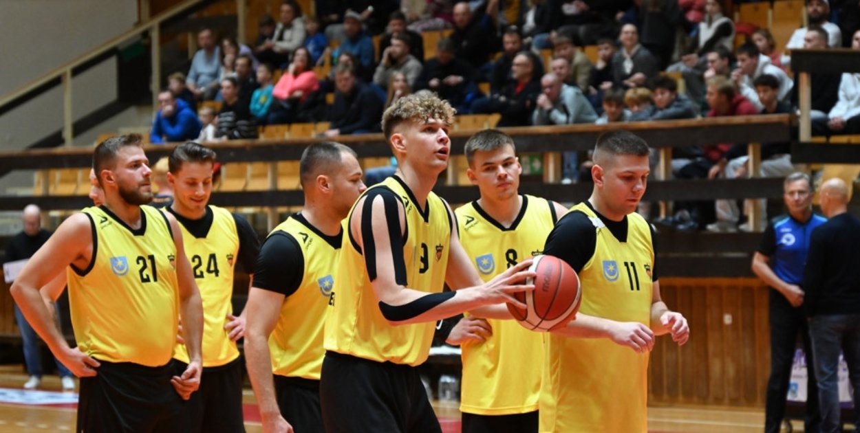 W niedzielę, 7 grudnia, koszykarze tarnobrzeskiej Siarki rozegrali kolejny mecz w ramach rozgrywek 3. ligi.