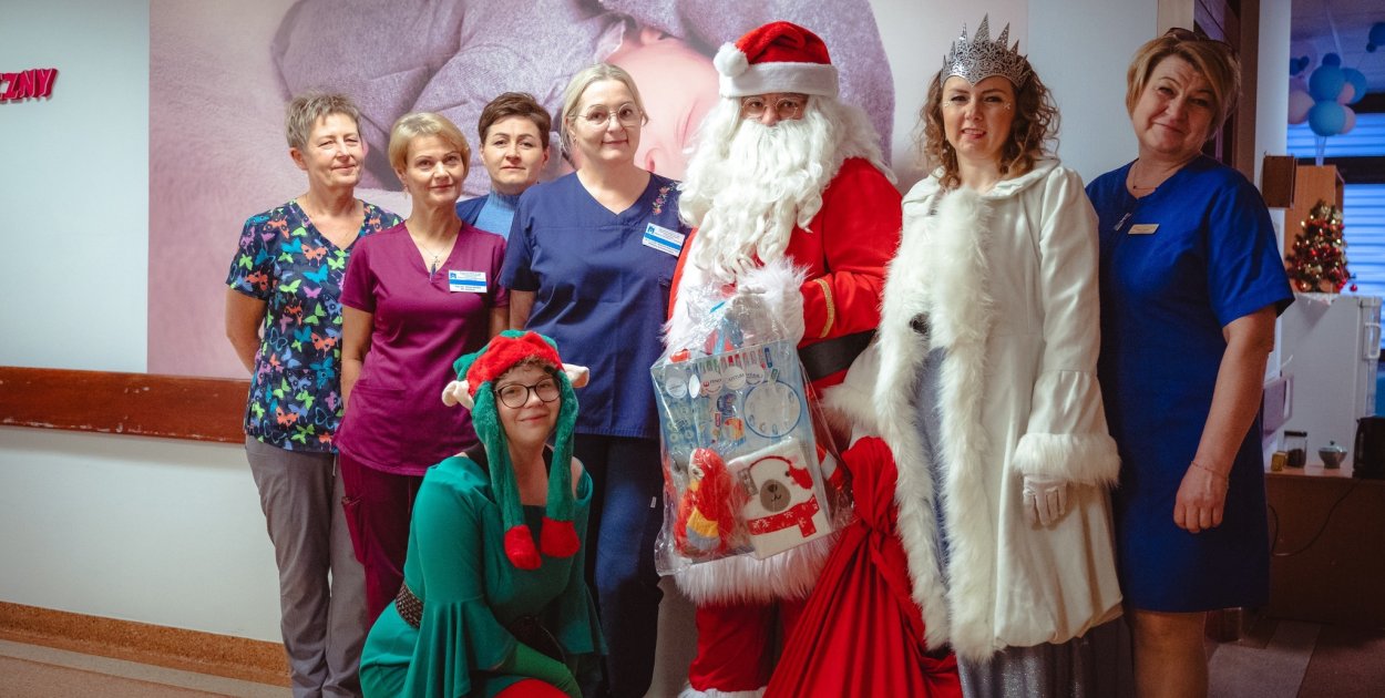 Kim jest tarnobrzeżanin, który zamienił korporacyjne biuro na strój Świętego Mikołaja, Grincha czy Wróżki Zębuszki?