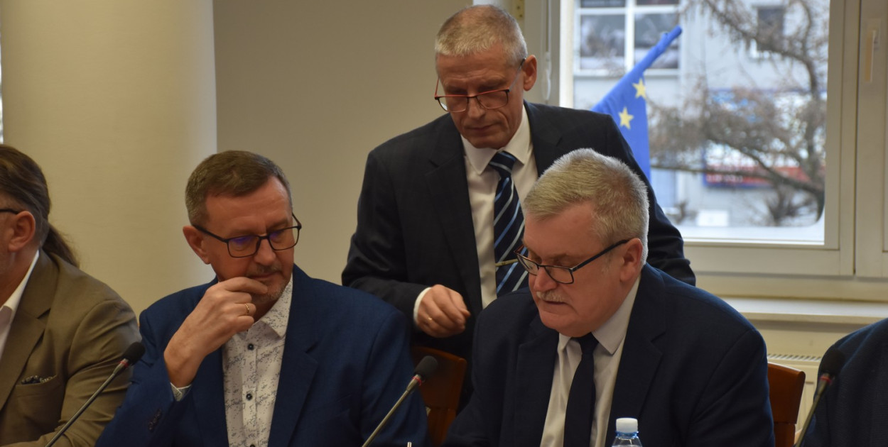 Podczas sesji 29 grudnia Rada Powiatu Tarnobrzeskiego jednogłośnie uchwaliła budżet na 2026 rok.