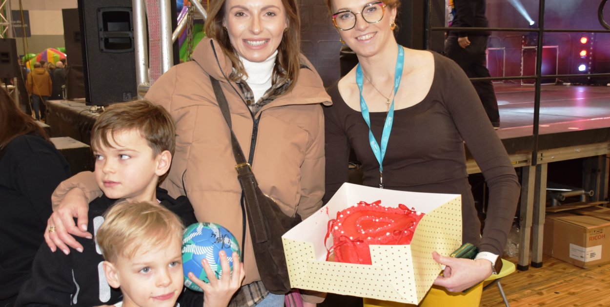 Licytacje, koncerty, pokazy...  Finał WOŚP w hali sportowej [ZDJĘCIA]