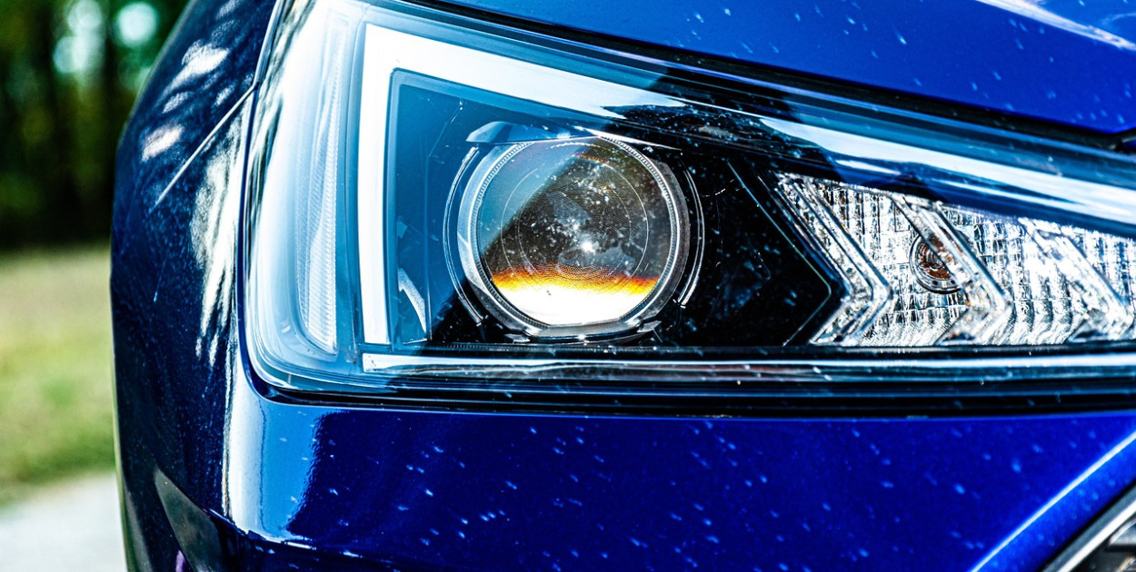 Jak kierowcy z Sandomierza i Tarnobrzega mogą zaoszczędzić na polisach? Przewodnik