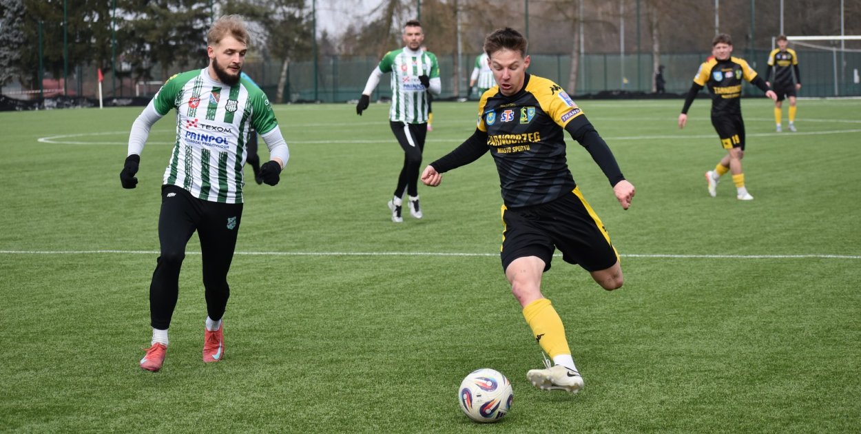 Siarka Tarnobrzeg przegrywa sparing z Wisłoką mimo dobrej gry [ZDJĘCIA]