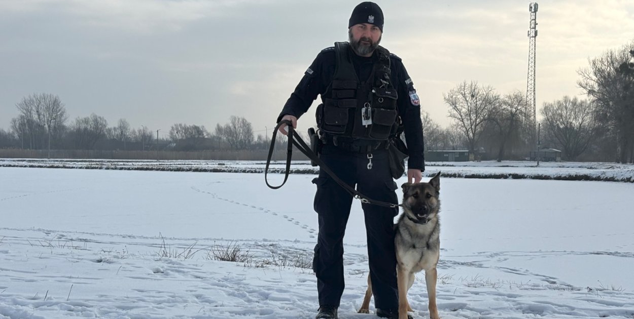 Nowy czrowonożny funkcjonariusz policji w Tarnobrzegu