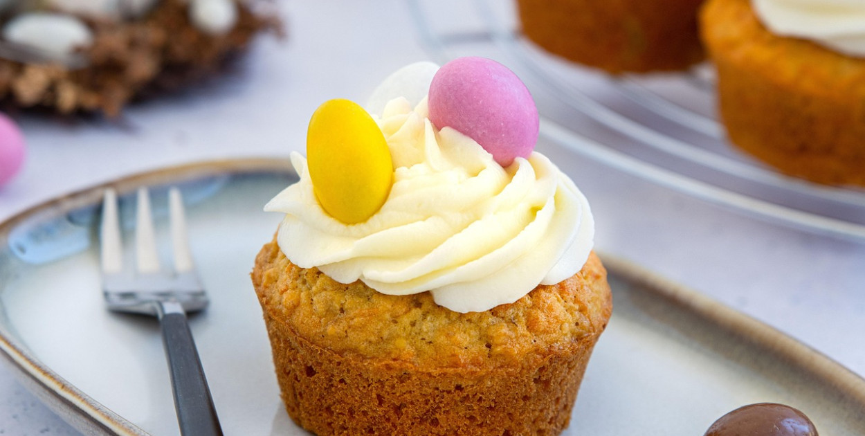 Wielkanocne śniadanie w restauracji – jak zorganizować idealny bufet szwedzki?