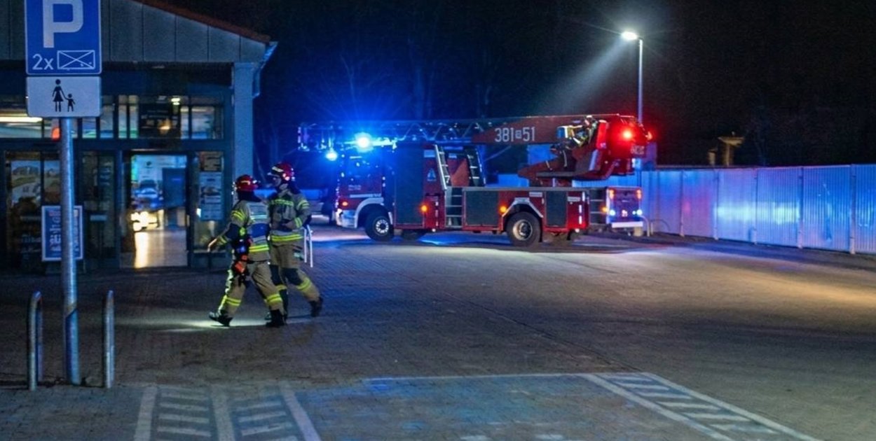 Zadymienie w sklepie w Tarnobrzegu. Była ewakuacja [ZDJĘCIA]